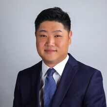 KunWook (Ken) Yi
